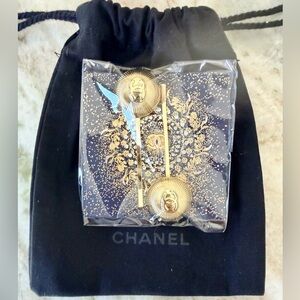 Chanel Beaute Set Radiant Gold Hair Pins NEW/SEALED Comes in Chanel Gift Bag